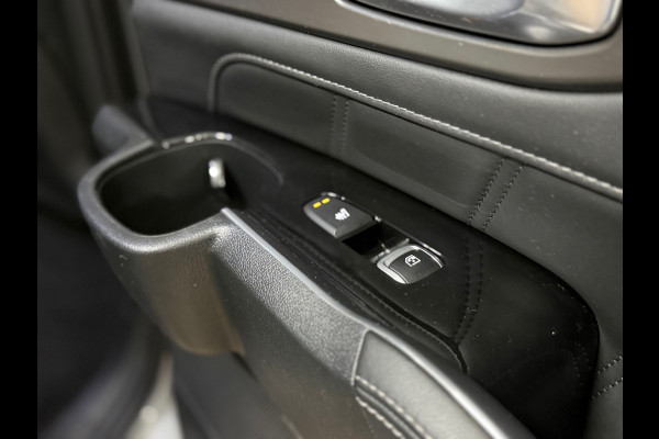 Kia Sorento 1.6 T-GDI Plug-in Hybrid 4WD ExecutiveLine 7p.| Platinum Edition | Panorama | Ambient | ACC | HuD | 360 camera | Bose
