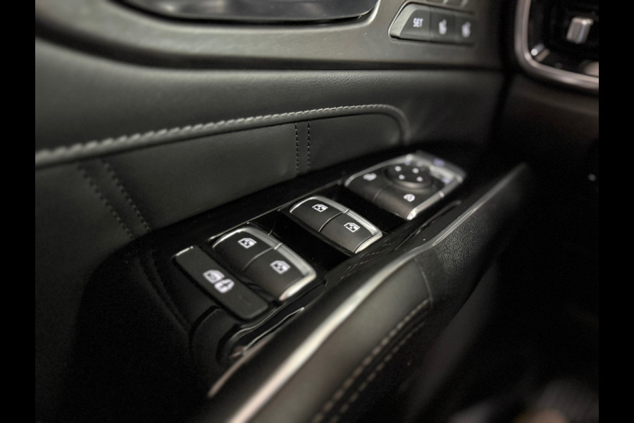 Kia Sorento 1.6 T-GDI Plug-in Hybrid 4WD ExecutiveLine 7p.| Platinum Edition | Panorama | Ambient | ACC | HuD | 360 camera | Bose