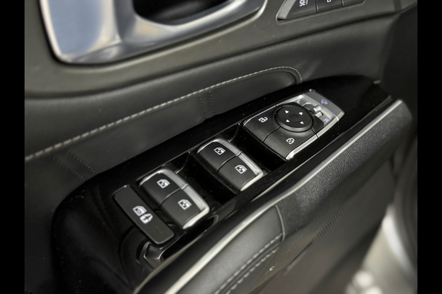 Kia Sorento 1.6 T-GDI Plug-in Hybrid 4WD ExecutiveLine 7p.| Platinum Edition | Panorama | Ambient | ACC | HuD | 360 camera | Bose