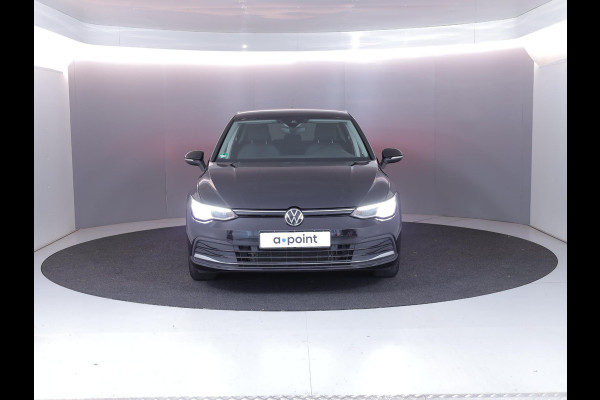 Volkswagen Golf 1.0 eTSI Life Active 110 pk Automaat (DSG) | Navigatie | Parkeersensoren (Park assist) | Achteruitrijcamera | Stoelverwarming | Autom. airco (3 zones) |