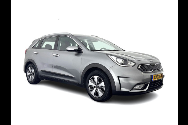 Kia Niro 1.6 GDi Hybrid ExecutiveLine (INCL.BTW) Aut. *LEATHER-FABRIC | NAVI-FULLMAP | KEYLESS | CAMERA | COMFORT-SEATS | DIGI-COCKPIT | LANE-ASSIST | ECC | CARPLAY | PDC | TOWBAR | 16''ALU*
