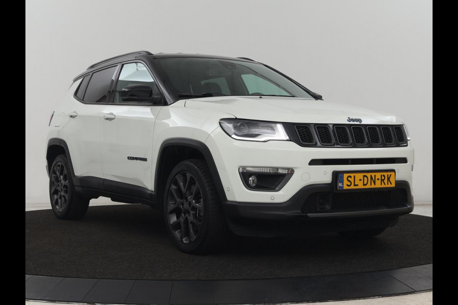 Jeep Compass 4xe 240 Plug-in Hybrid Electric S | Leder | Stoel & stuurverwarming | Alpine Sound | Camera | Bi-Xenon | Memory | Keyless | Carplay | Navigatie | PHEV