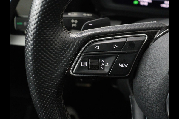 Audi A3 30 TFSI S edition | Stoelverwarming | Park Assist | Sportstoelen | Carplay | Half leder | Virtual Cockpit | Full LED | Navigatie | Climate control | Cruise control