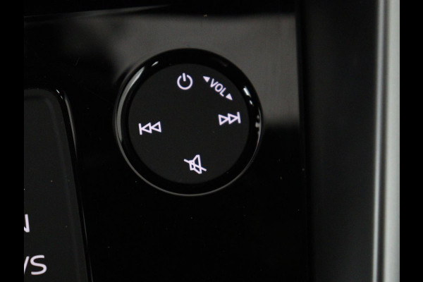 Audi A3 30 TFSI S edition | Stoelverwarming | Park Assist | Sportstoelen | Carplay | Half leder | Virtual Cockpit | Full LED | Navigatie | Climate control | Cruise control