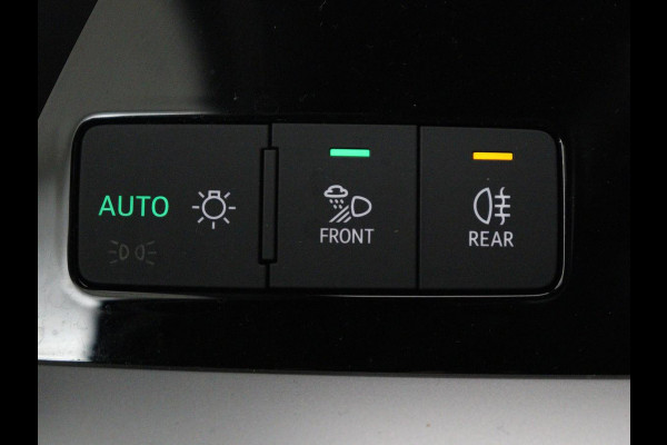 Audi A3 30 TFSI S edition | Stoelverwarming | Park Assist | Sportstoelen | Carplay | Half leder | Virtual Cockpit | Full LED | Navigatie | Climate control | Cruise control