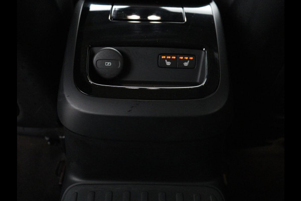 Volvo V60 2.0 T8 Plug-in AWD Ultimate Bright | Panoramadak | Trekhaak | Leder | Stoelventilatie | 360 Camera | Harman/Kardon | Head-Up | Keyless | Carplay | Achterbankverwarming | Adaptive cruise | PHEV