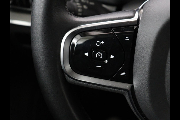 Volvo V60 2.0 T8 Plug-in AWD Ultimate Bright | Panoramadak | Trekhaak | Leder | Stoelventilatie | 360 Camera | Harman/Kardon | Head-Up | Keyless | Carplay | Achterbankverwarming | Adaptive cruise | PHEV