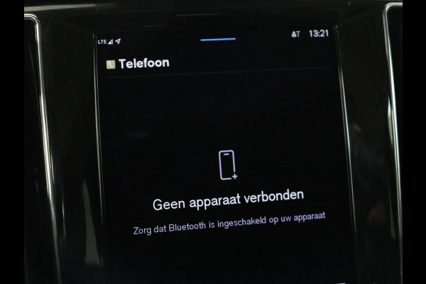 Volvo V60 2.0 T8 Plug-in AWD Ultimate Bright | Panoramadak | Trekhaak | Leder | Stoelventilatie | 360 Camera | Harman/Kardon | Head-Up | Keyless | Carplay | Achterbankverwarming | Adaptive cruise | PHEV