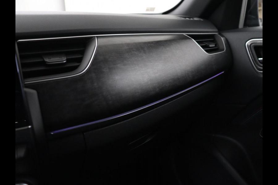 Renault Arkana 1.6 E-Tech full hybrid 145 esprit Alpine | Origineel NL | Leder/Alcantara | Stoelverwarming | 360 Camera | Adaptive cruise | BOSE Sound | Carplay | Navigatie | 19'' | Sfeerverlichting