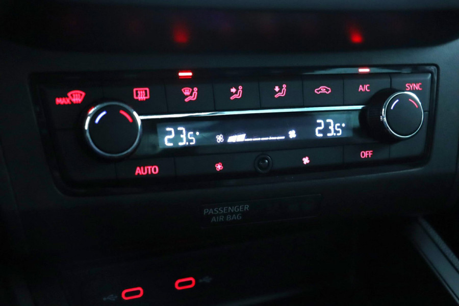 Seat Ibiza 1.0 TSI Style Business Intense|Camera|PDC|Navigatie