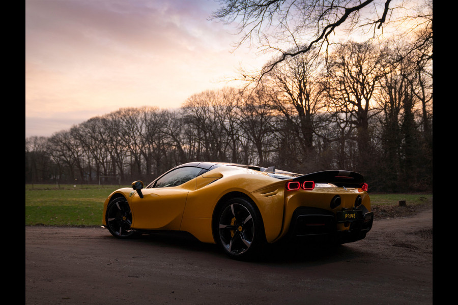 Ferrari SF90 Spider 4.0 V8 Assetto Fiorano | Giallo Triplo Strato | full carbon | JBL | etc