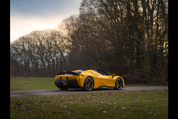 Ferrari SF90 Spider 4.0 V8 Assetto Fiorano | Giallo Triplo Strato | full carbon | JBL | etc