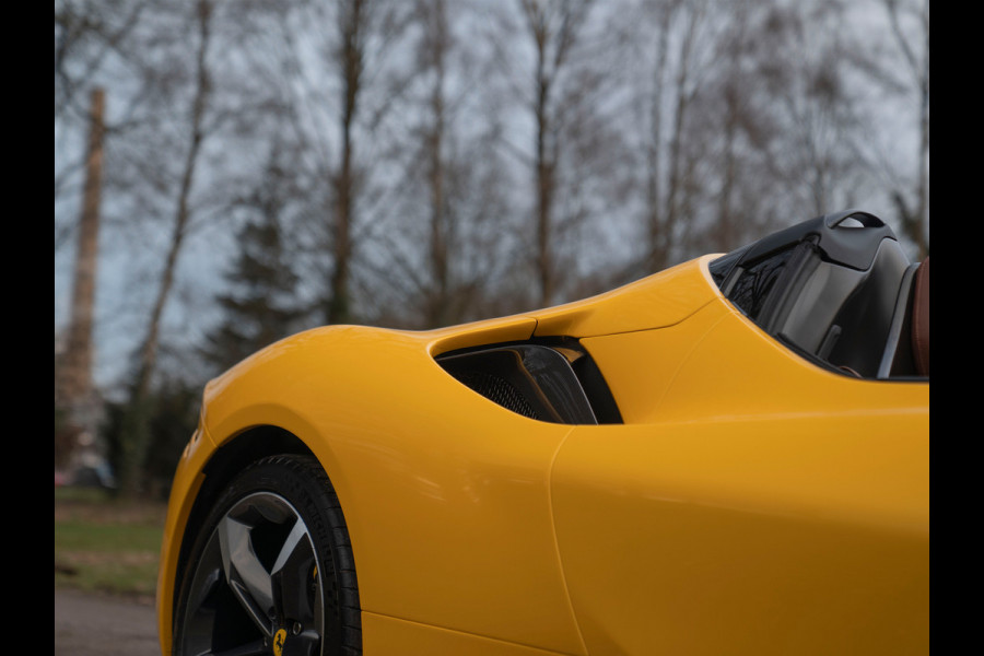 Ferrari SF90 Spider 4.0 V8 Assetto Fiorano | Giallo Triplo Strato | full carbon | JBL | etc