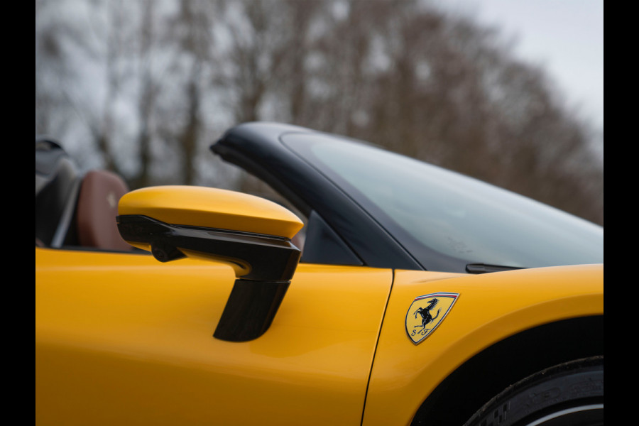 Ferrari SF90 Spider 4.0 V8 Assetto Fiorano | Giallo Triplo Strato | full carbon | JBL | etc