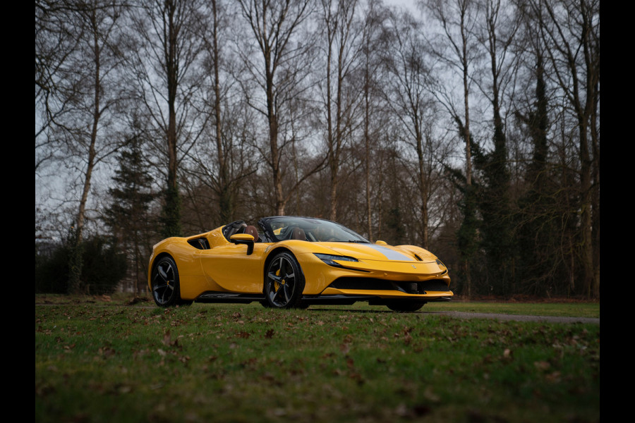 Ferrari SF90 Spider 4.0 V8 Assetto Fiorano | Giallo Triplo Strato | full carbon | JBL | etc