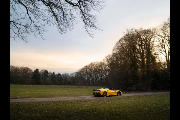 Ferrari SF90 Spider 4.0 V8 Assetto Fiorano | Giallo Triplo Strato | full carbon | JBL | etc