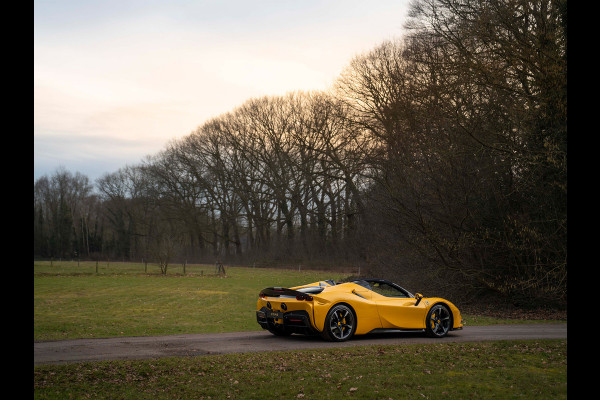 Ferrari SF90 Spider 4.0 V8 Assetto Fiorano | Giallo Triplo Strato | full carbon | JBL | etc