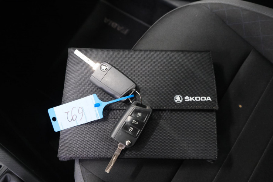 Škoda Fabia Combi 1.0 TSI Ambition - N.A.P. Airco, Cruise, Navi, PDC, Carplay.