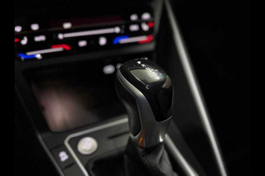 Volkswagen Polo 1.0 TSI R-Line | 110PK | IQ Drive pakket | BEATS | Full LED Matrix Beam | Camera | Discover Pro | Clima | Ambient