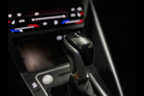 Volkswagen Polo 1.0 TSI R-Line | 110PK | IQ Drive pakket | BEATS | Full LED Matrix Beam | Camera | Discover Pro | Clima | Ambient