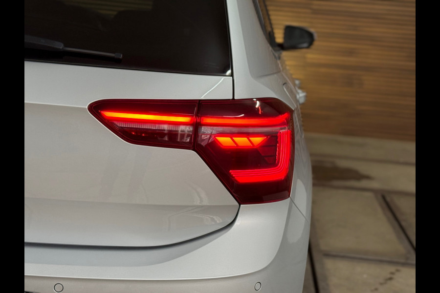 Volkswagen Polo 1.0 TSI R-Line | 110PK | IQ Drive pakket | BEATS | Full LED Matrix Beam | Camera | Discover Pro | Clima | Ambient