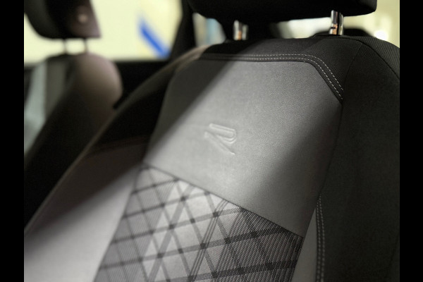 Volkswagen Polo 1.0 TSI R-Line | 110PK | IQ Drive pakket | BEATS | Full LED Matrix Beam | Camera | Discover Pro | Clima | Ambient