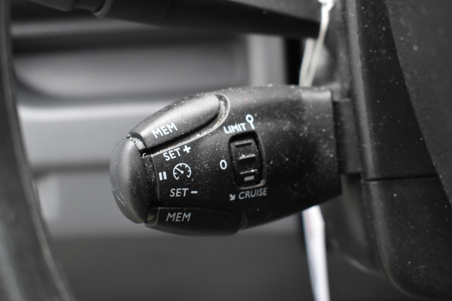 Peugeot Expert 2.0 BlueHDI 120 Long Grip Lengte 3 Navigatie 3-zitter Pdc