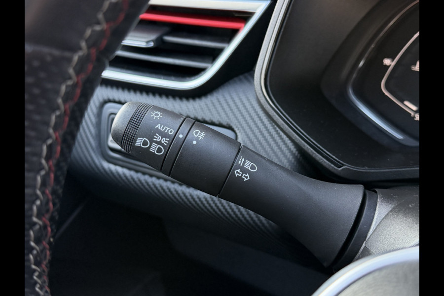 Renault Clio 1.0 TCe R.S. Line / Camera / Pdc v+a / 17'' LM  / Cruise  / Carplay