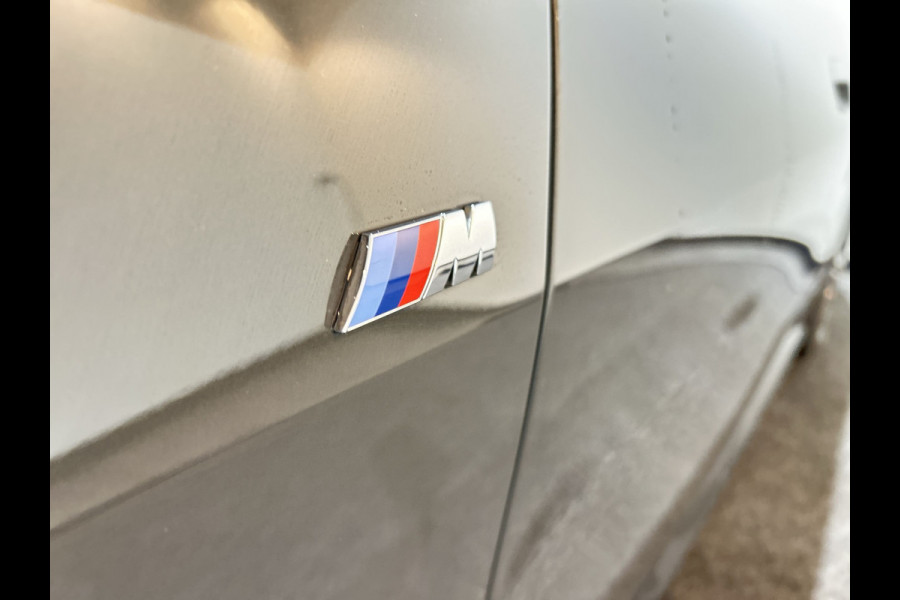 BMW i4 eDrive40 84 kWh | trekhaak | Leder interieur | Soh Waarde (batterijtest) 95,4%