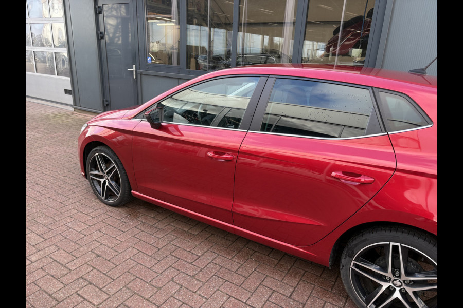Seat Ibiza 1.0 TSi 95pk Style Business Intense 5-drs. CAMERA/CARPLAY/ADAPT.CRUISE/PDC/18INCH