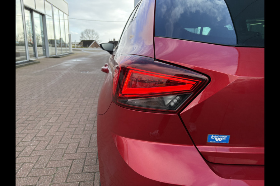 Seat Ibiza 1.0 TSi 95pk Style Business Intense 5-drs. CAMERA/CARPLAY/ADAPT.CRUISE/PDC/18INCH