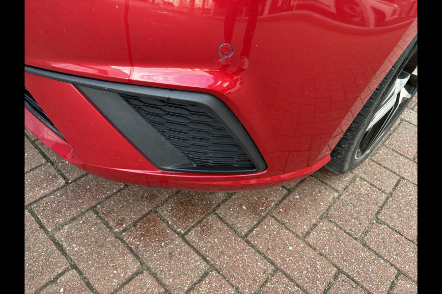 Seat Ibiza 1.0 TSi 95pk Style Business Intense 5-drs. CAMERA/CARPLAY/ADAPT.CRUISE/PDC/18INCH