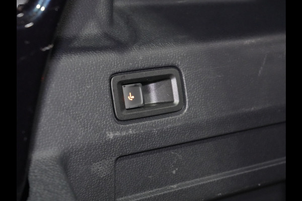 Volkswagen ID. Buzz Cargo L1H1 77kWh 204pk RWD / Trekhaak / R20 LM-velgen / Navigatie / Camera