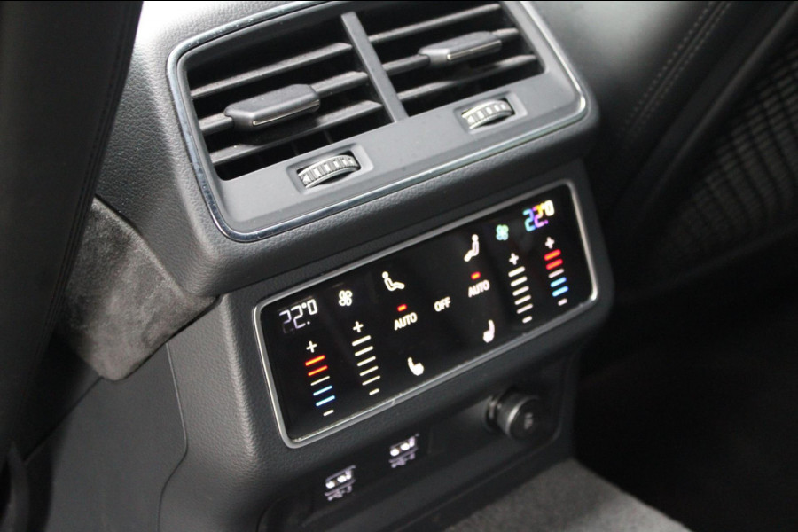 Audi RS7 Sportback 4.0 TFSI Quattro | Pano | B&O Adv.| Keramisch | Nightvision | Dynamic +