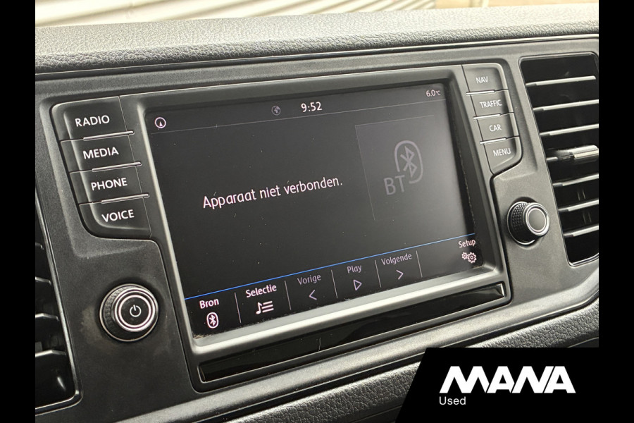 Volkswagen Crafter 2.0TDI 177PK Bakwagen Laadklep 750kg Lat om Lat Trekhaak Zijdeur Lederen bekleding Airco