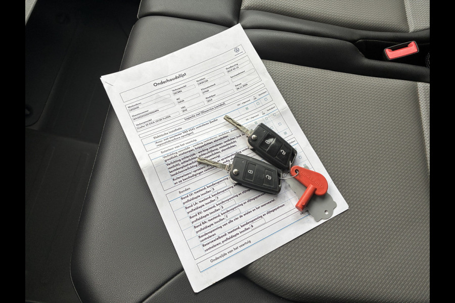 Volkswagen Crafter 2.0TDI 177PK Bakwagen Laadklep 750kg Lat om Lat Trekhaak Zijdeur Lederen bekleding Airco