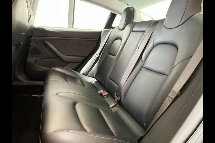 Tesla Model 3 Standard RWD Plus 60 kWh | Led verlichting | Panoramadak |