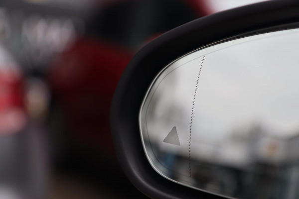 Mercedes-Benz A-Klasse AMG 35 4MATIC / PANO / CAMERA / DODEHOEK / CARPLAY / STOELVERW