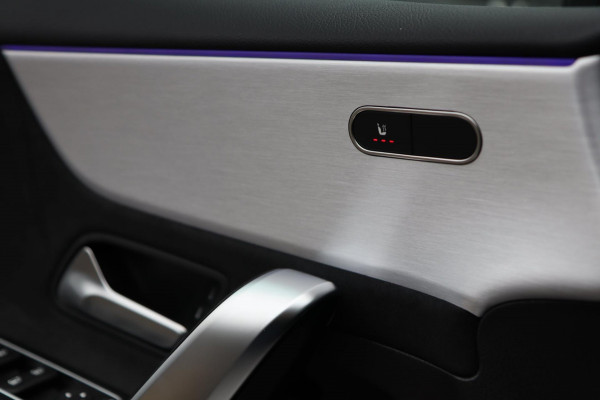 Mercedes-Benz A-Klasse AMG 35 4MATIC / PANO / CAMERA / DODEHOEK / CARPLAY / STOELVERW