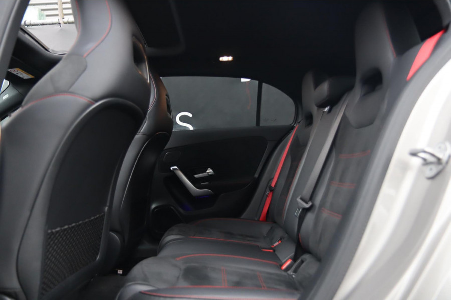 Mercedes-Benz A-Klasse AMG 35 4MATIC / PANO / CAMERA / DODEHOEK / CARPLAY / STOELVERW