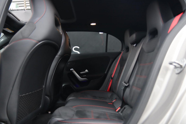 Mercedes-Benz A-Klasse AMG 35 4MATIC / PANO / CAMERA / DODEHOEK / CARPLAY / STOELVERW