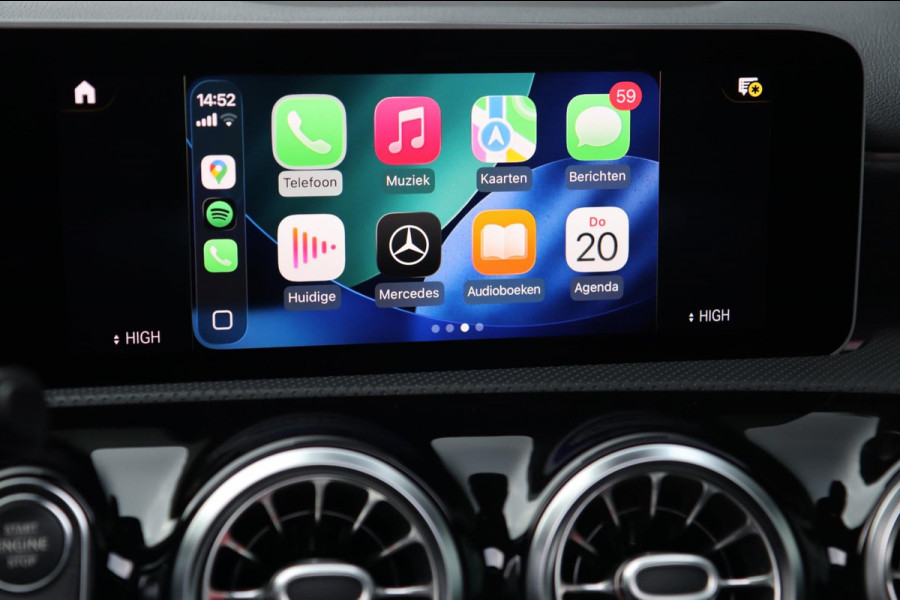 Mercedes-Benz A-Klasse AMG 35 4MATIC / PANO / CAMERA / DODEHOEK / CARPLAY / STOELVERW