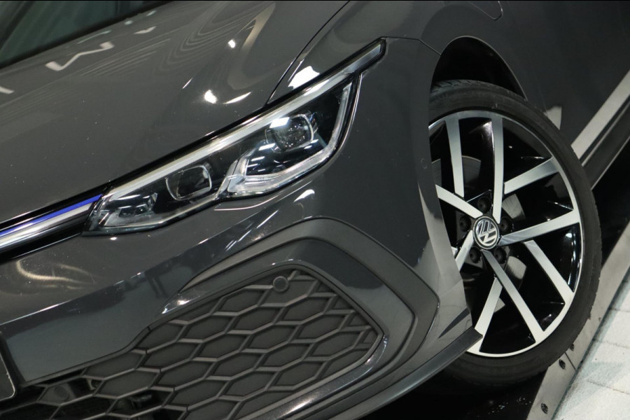 Volkswagen Golf 1.4 eHybrid GTE / PANO / ACC / KEYLESS / CAMERA / ALCANTARA