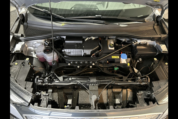 Audi Q4 e-tron 40 Launch edition 77 kWh | parkeer sensoren | schuifbaar dak |