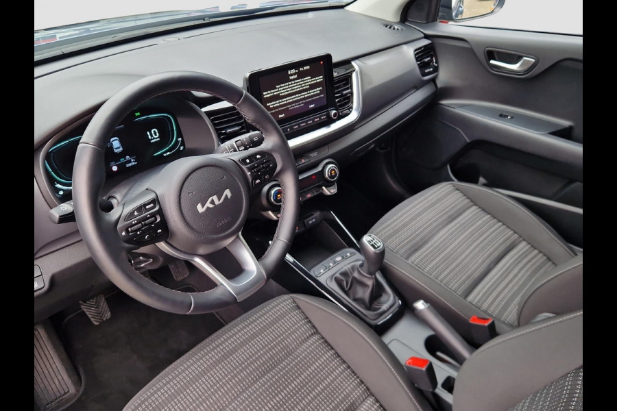 Kia Stonic 1.0 T-GDi MHEV DynamicPlusLine | Stoelverwarming | Key-Less | LED | Camera | Navigatie |