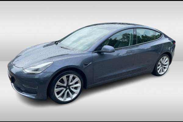 Tesla Model 3 Long Range AWD 75 kWh / Trekhaak / Autopilot / Panoramadak / Camera / Premium Audio / 19'' / Leder / Stoel+Stuurverwarming / ACC