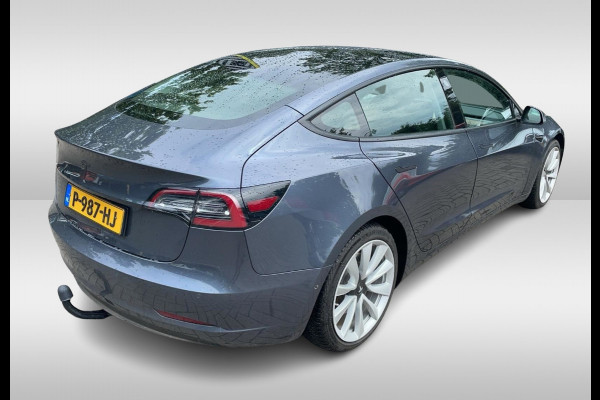 Tesla Model 3 Long Range AWD 75 kWh / Trekhaak / Autopilot / Panoramadak / Camera / Premium Audio / 19'' / Leder / Stoel+Stuurverwarming / ACC