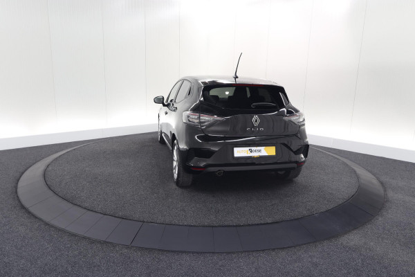 Renault Clio TCe 90 Evolution | Stoelverwarming | Camera | Parkeersensoren | Apple Carplay