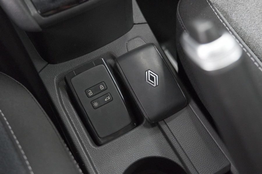 Renault Clio TCe 90 Evolution | Stoelverwarming | Camera | Parkeersensoren | Apple Carplay