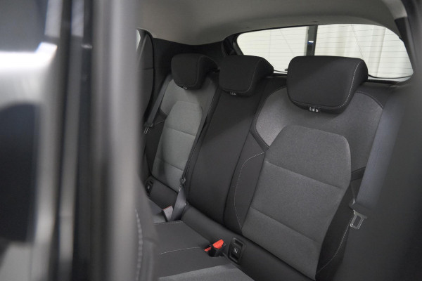 Renault Clio TCe 90 Evolution | Stoelverwarming | Camera | Parkeersensoren | Apple Carplay